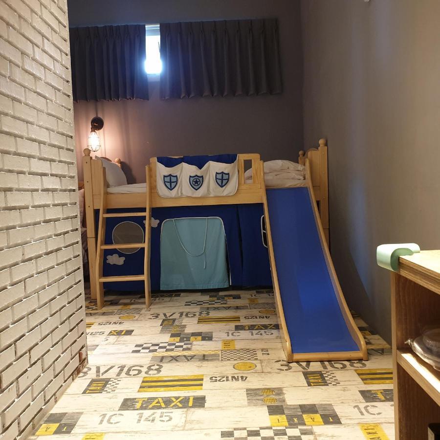 Slow Wow Hot Spring Hotel Цзяосі Екстер'єр фото
